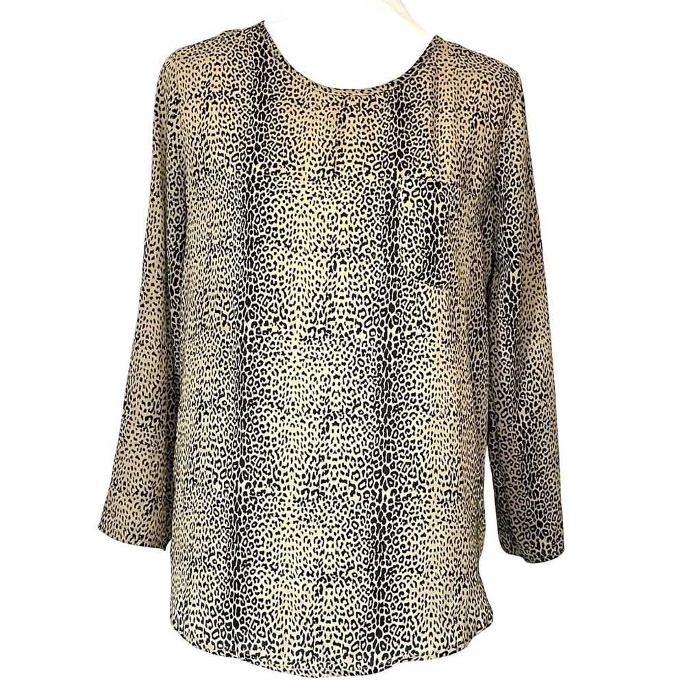 Lily White Cheetah Print Roll tab 3/4 Sleeve Blouse Top Career Tunic Size Medium